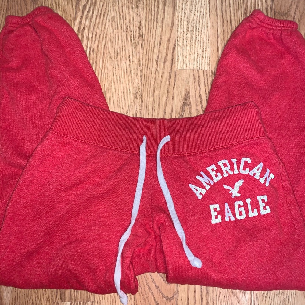 Red American Eagle jogger/sweatpants